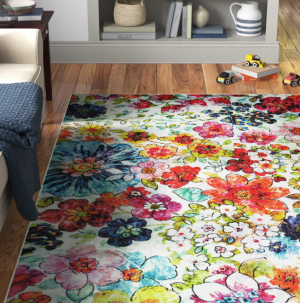 Karpet dengan Motif Bunga yang Khas